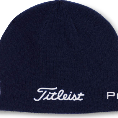 Nye Titleist huer p lager hos Grevernes Golfshop! 🧢❄️