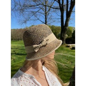 SEEBERGER Cloche with turn up